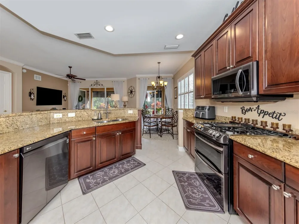 114 BELLA VISTA TERRACE #6B North Venice, FL 34275
