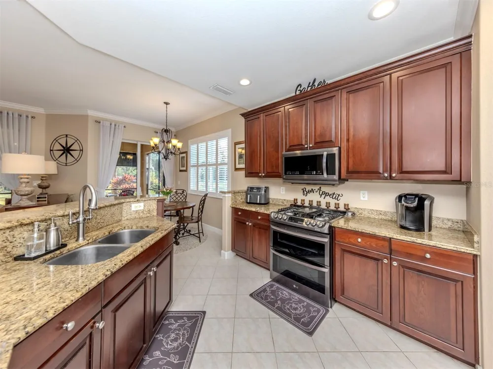 114 BELLA VISTA TERRACE #6B North Venice, FL 34275