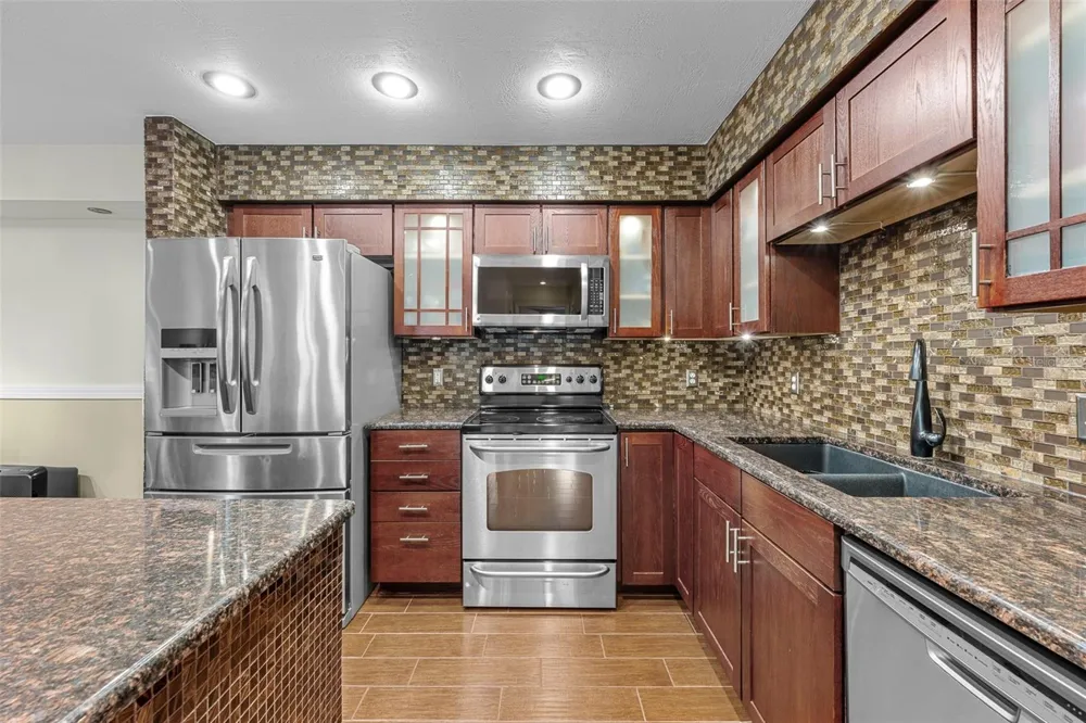 9481 HIGHLAND OAK DRIVE #1709 Tampa, FL 33647