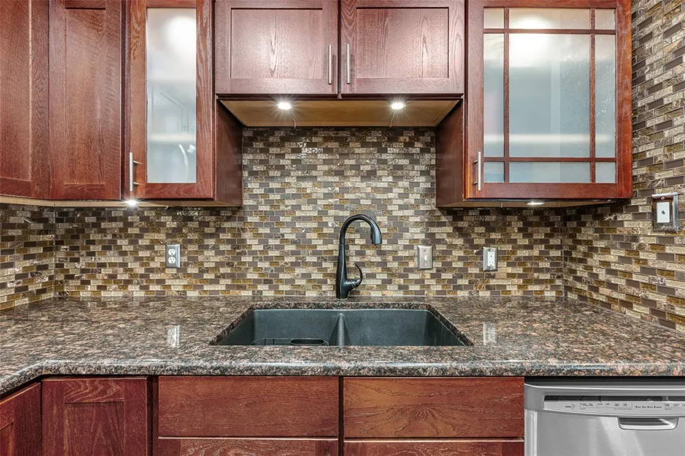 9481 HIGHLAND OAK DRIVE #1709 Tampa, FL 33647