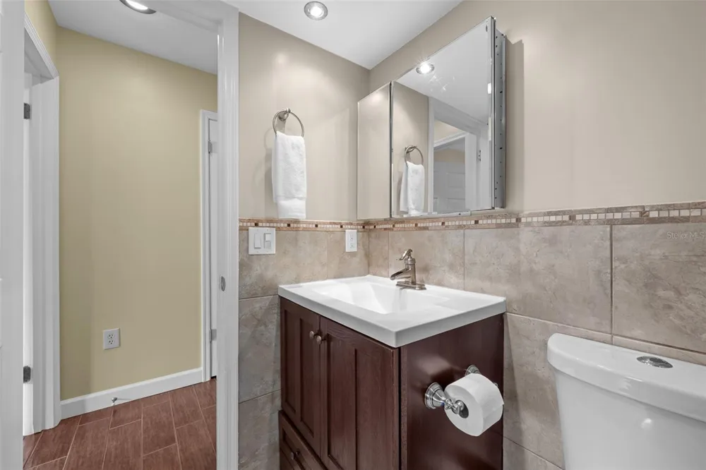 9481 HIGHLAND OAK DRIVE #1709 Tampa, FL 33647