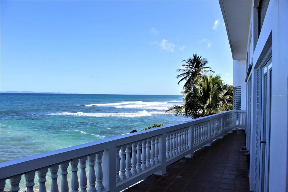 316 EL MAROC Vieques, PR 00765