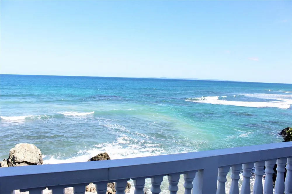 316 EL MAROC Vieques, PR 00765