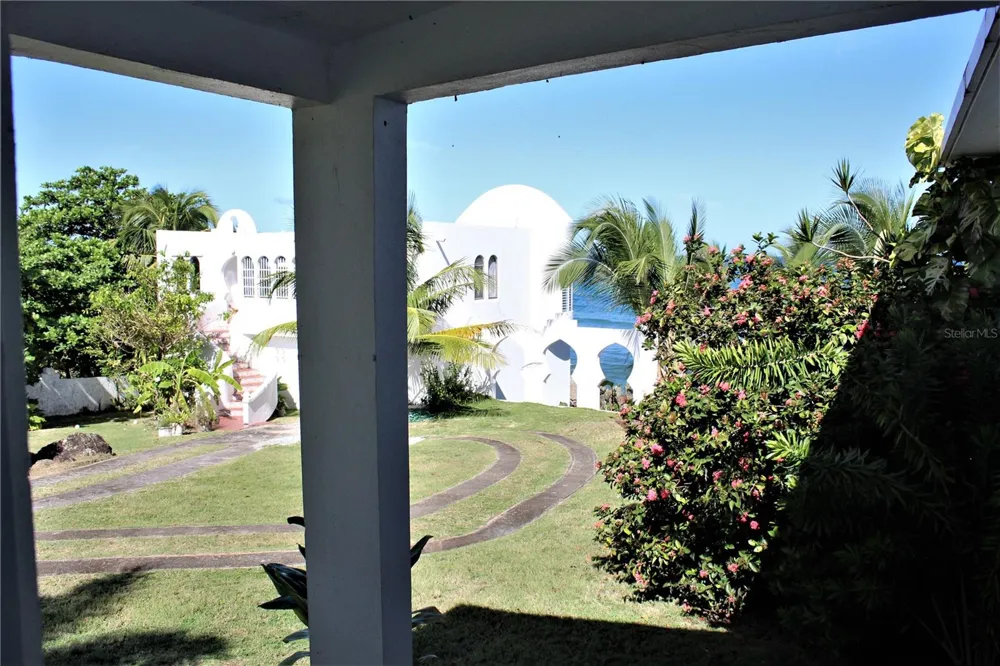 316 EL MAROC Vieques, PR 00765