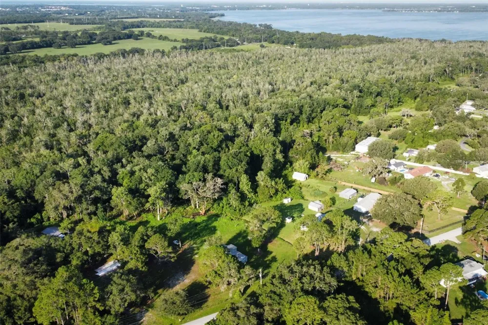 8915 COUNTY ROAD 44 Leesburg, FL 34788