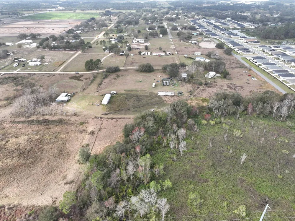 307 & 317 SKYBLUE LANE Auburndale, FL 33823
