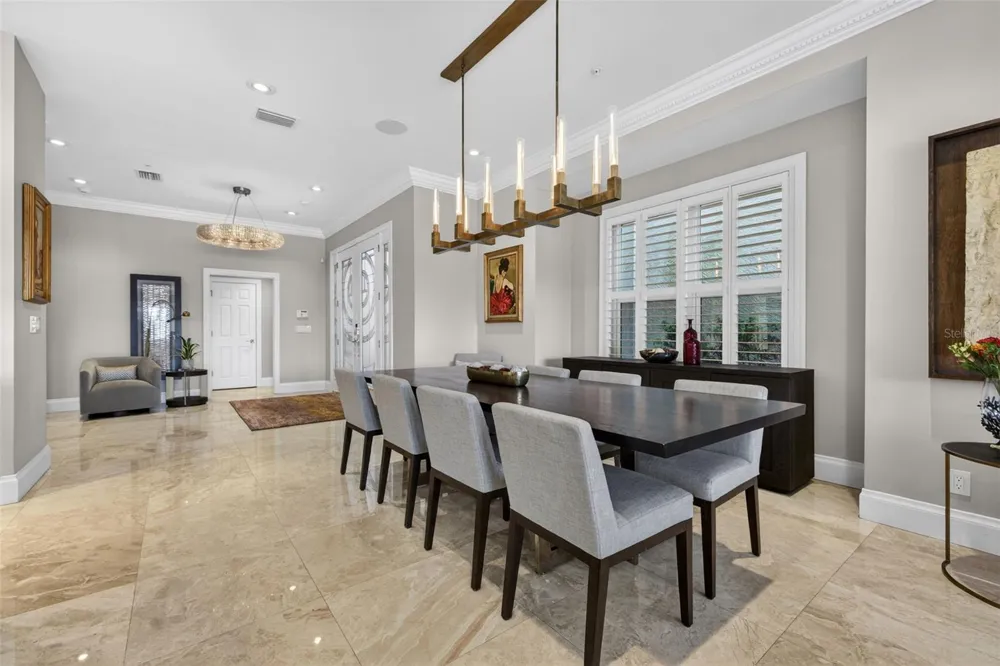 1009 ROYAL PASS ROAD Tampa, FL 33602