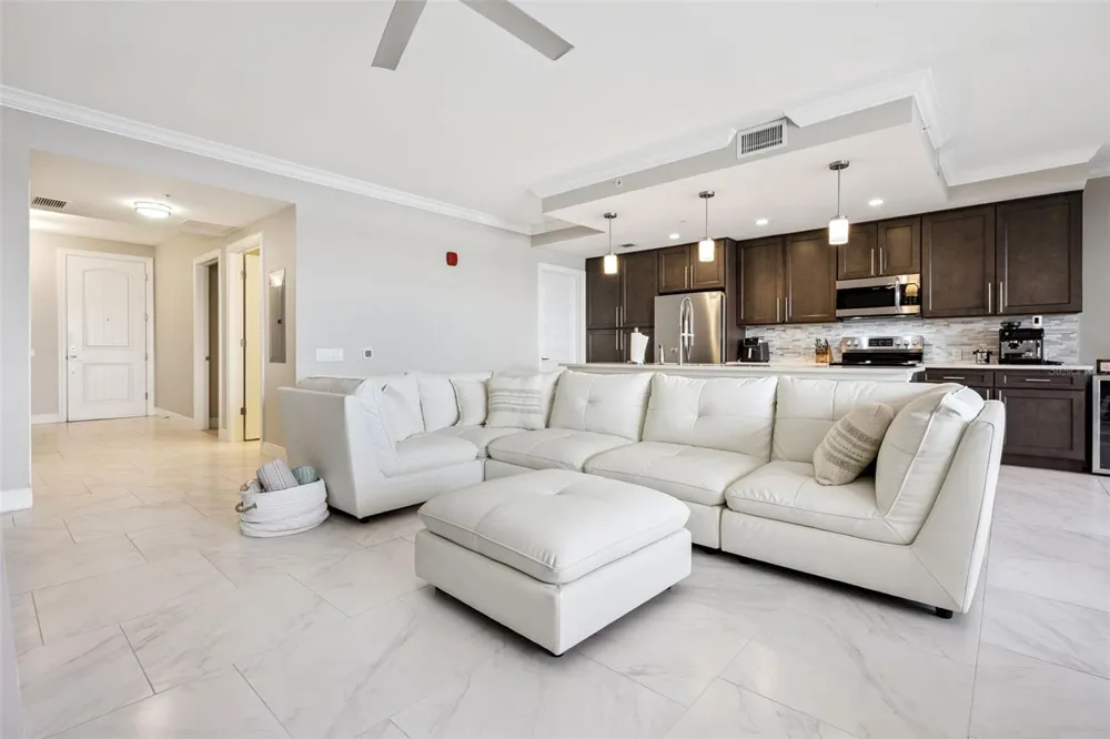 16300 COUNTY ROAD 455 #302 Montverde, FL 34756