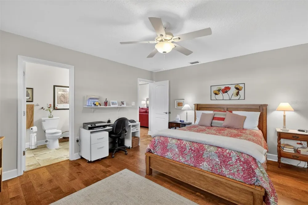 100 S TREMAIN STREET #F1 Mount Dora, FL 32757