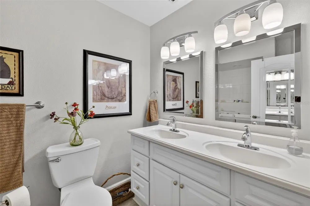 100 S TREMAIN STREET #F1 Mount Dora, FL 32757