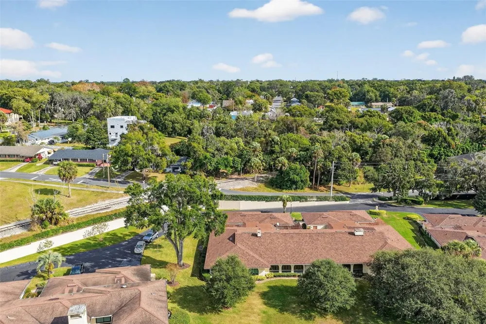 100 S TREMAIN STREET #F1 Mount Dora, FL 32757