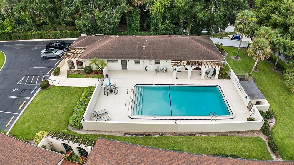 100 S TREMAIN STREET #F1 Mount Dora, FL 32757