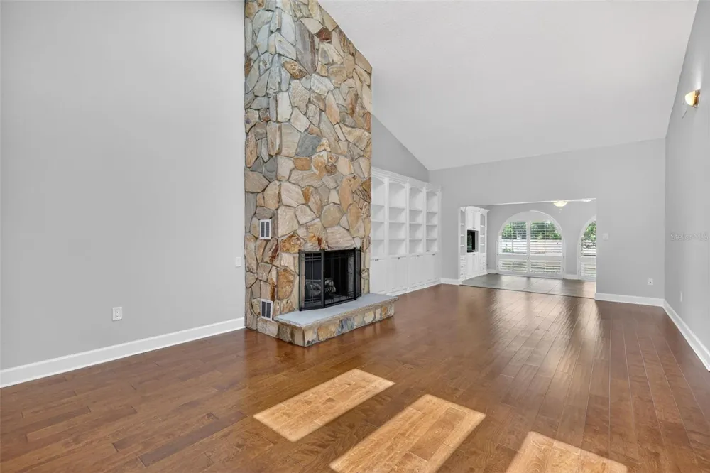 100 S TREMAIN STREET #F1 Mount Dora, FL 32757