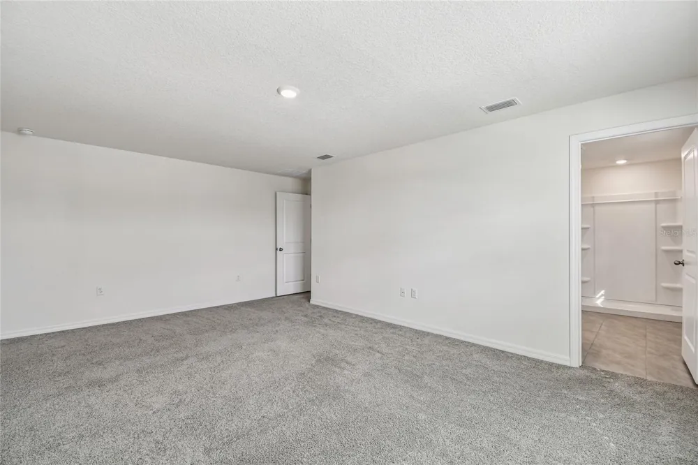 9208 MISSION BAY PLACE Tampa, FL 33637