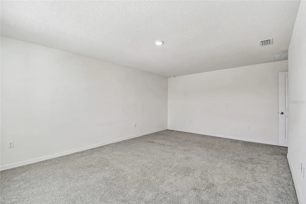 9208 MISSION BAY PLACE Tampa, FL 33637