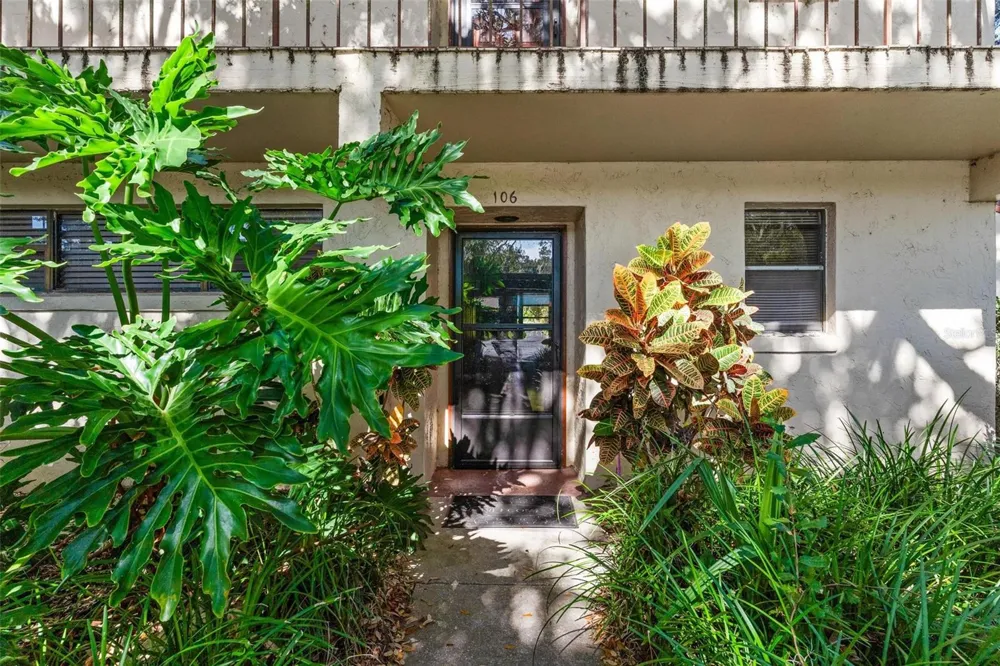 4300 BAYWOOD BOULEVARD #B106 Mount Dora, FL 32757