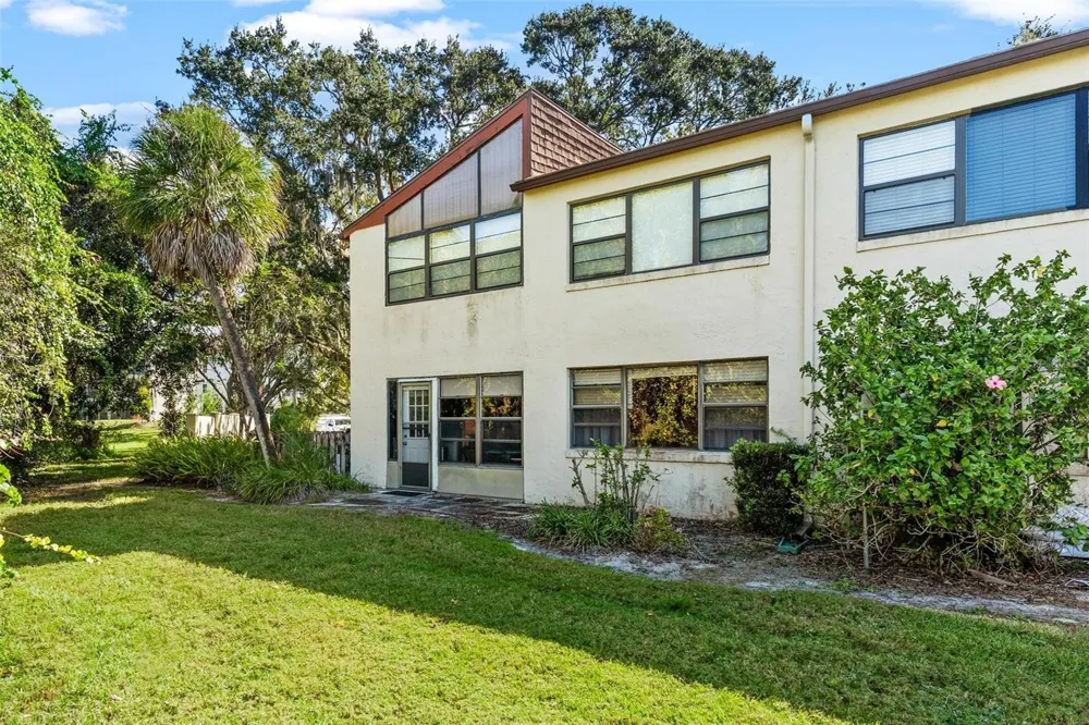 4300 BAYWOOD BOULEVARD #B106 Mount Dora, FL 32757