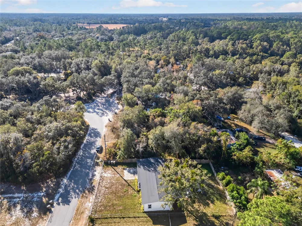 40415 COUNTRY ROAD Eustis, FL 32736