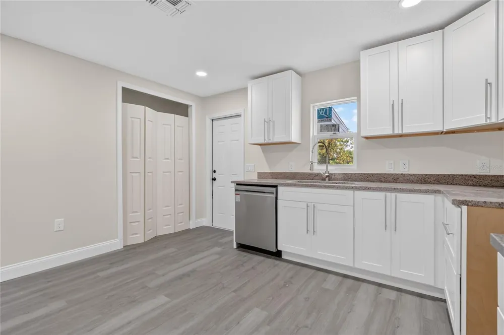 40415 COUNTRY ROAD Eustis, FL 32736