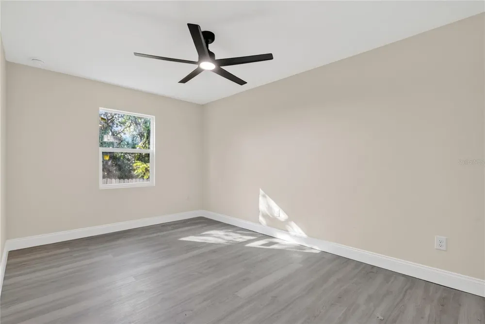 40415 COUNTRY ROAD Eustis, FL 32736