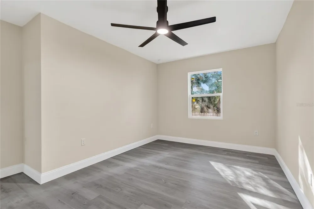 40415 COUNTRY ROAD Eustis, FL 32736