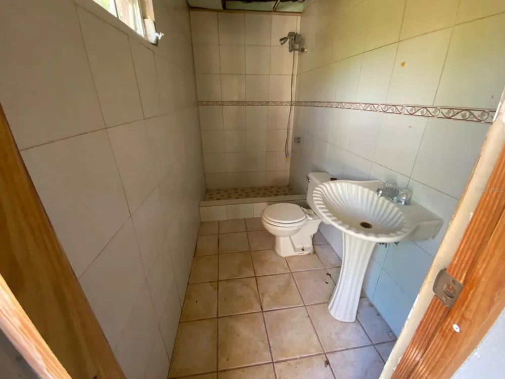 2 CALLE Guayama, PR 00784