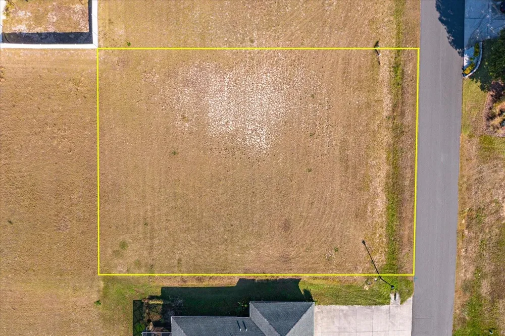 1114 MYRTLE BREEZES COURT Fruitland Park, FL 34731