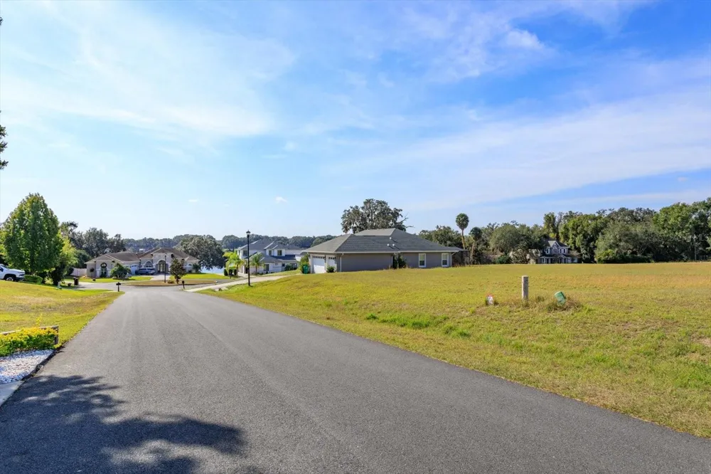 1114 MYRTLE BREEZES COURT Fruitland Park, FL 34731