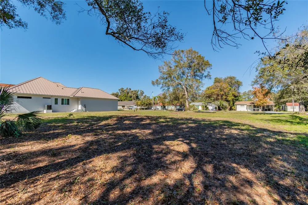 5750 60TH AVENUE St Petersburg, FL 33709