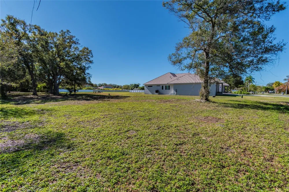 5750 60TH AVENUE St Petersburg, FL 33709