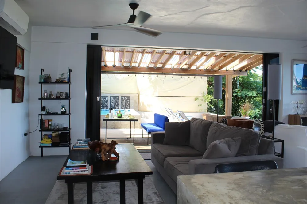 210 VISTA BELLA Vieques, PR 00765