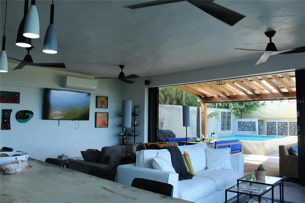 210 VISTA BELLA Vieques, PR 00765