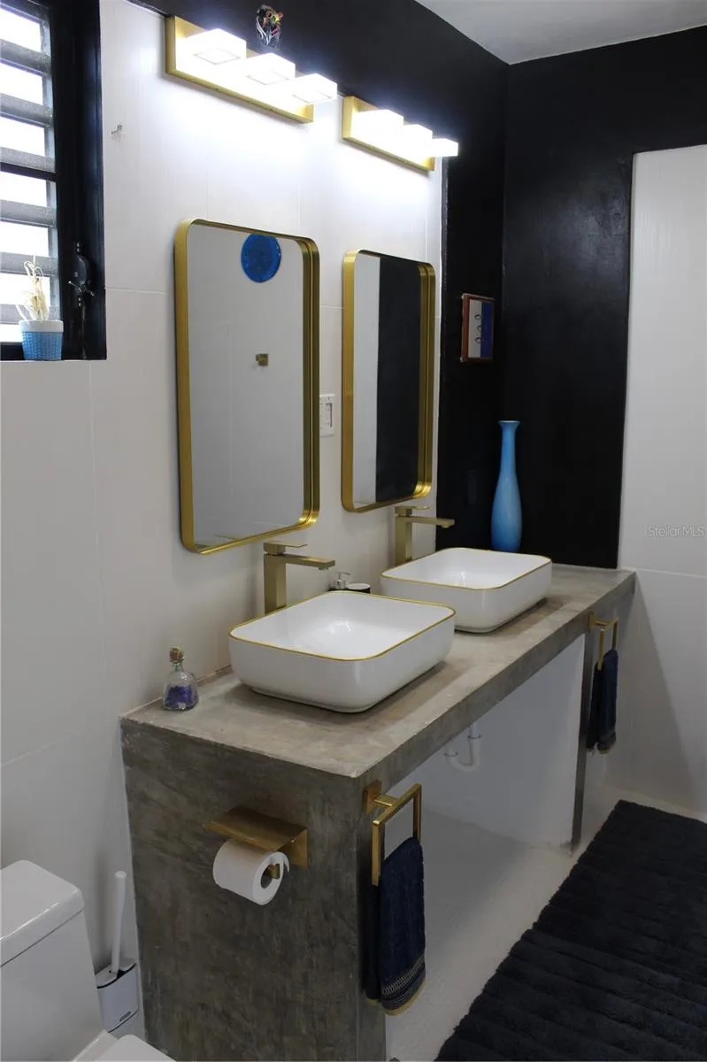 210 VISTA BELLA Vieques, PR 00765