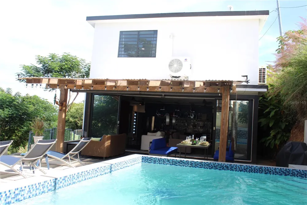 210 VISTA BELLA Vieques, PR 00765