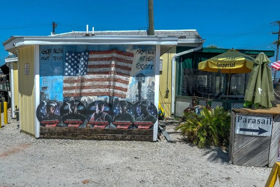 106 S 11TH Bradenton Beach, FL 34217