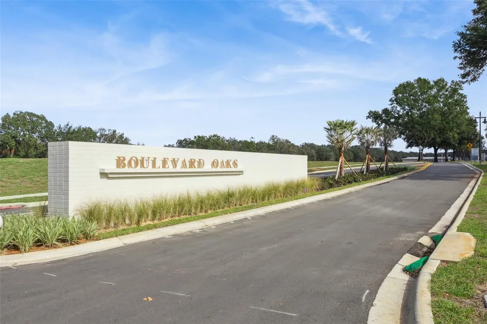 438 SKYFIELD COURT Lady Lake, FL 32159