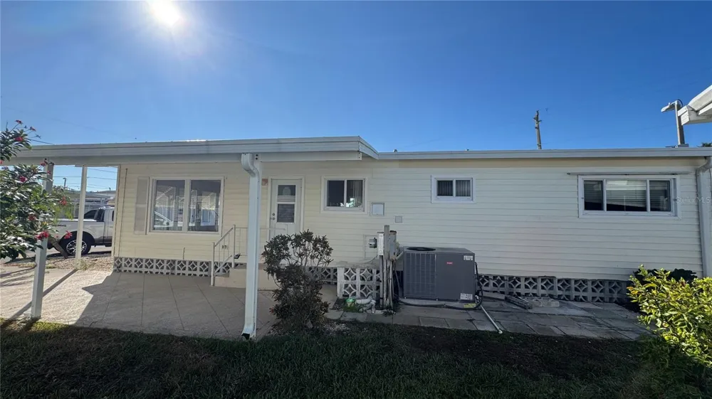 61 5TH AVENUE Venice, FL 34285