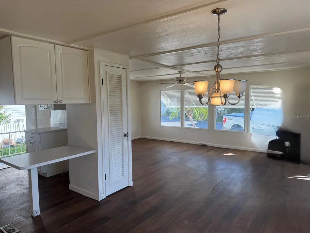 61 5TH AVENUE Venice, FL 34285