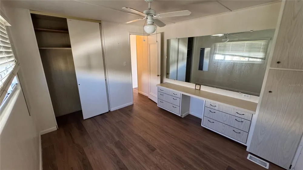61 5TH AVENUE Venice, FL 34285