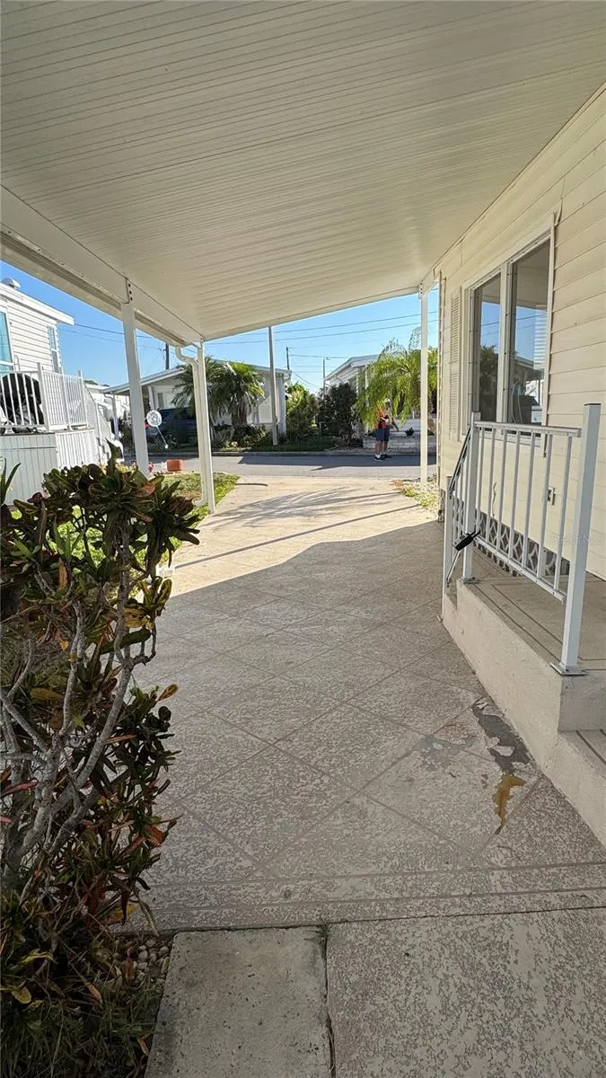 61 5TH AVENUE Venice, FL 34285
