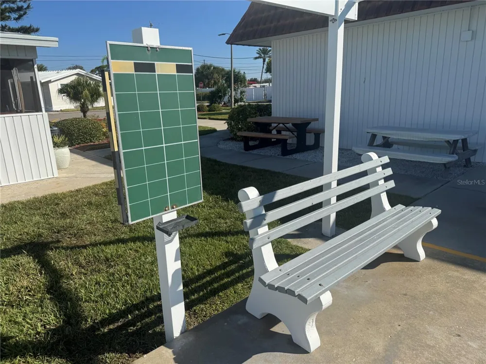 61 5TH AVENUE Venice, FL 34285