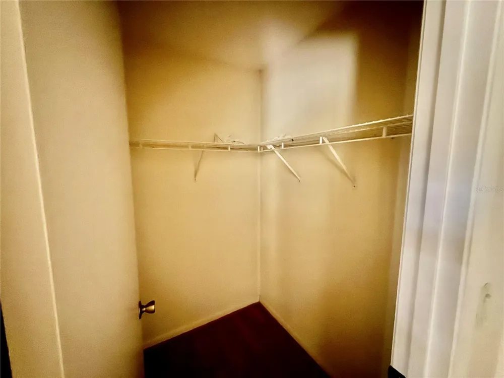 2105 GREENLAW COURT #2105 Leesburg, FL 34788