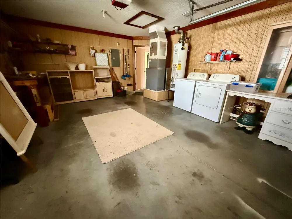 2105 GREENLAW COURT #2105 Leesburg, FL 34788