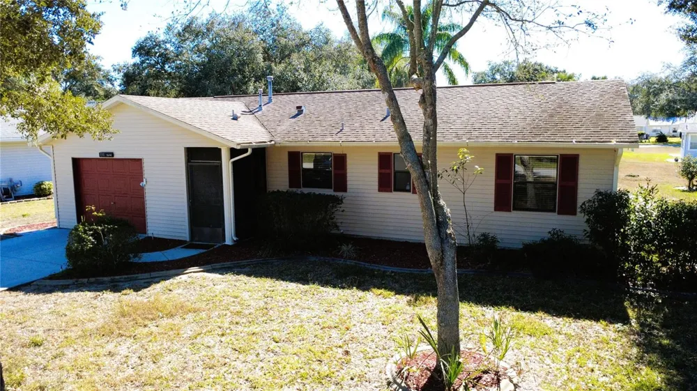 2105 GREENLAW COURT #2105 Leesburg, FL 34788