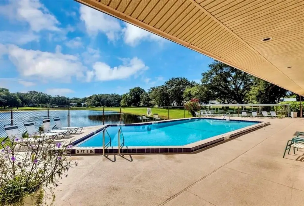 2105 GREENLAW COURT #2105 Leesburg, FL 34788
