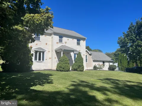 181 E CONESTOGA ROAD