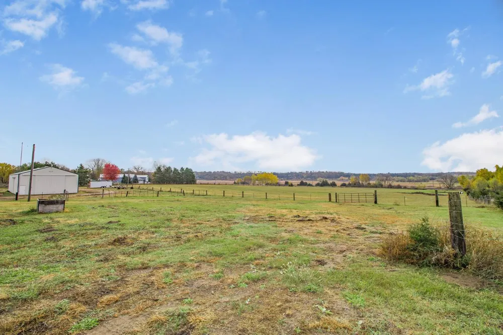 6851 W 195th Street Jordan, MN 55352