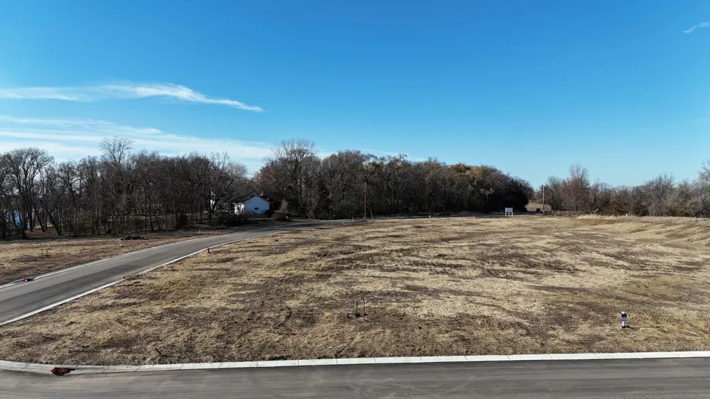 7741 Lake John Drive Annandale, MN 55302