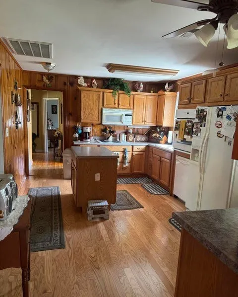 917 Columbia Ave Centerville, TN 37033