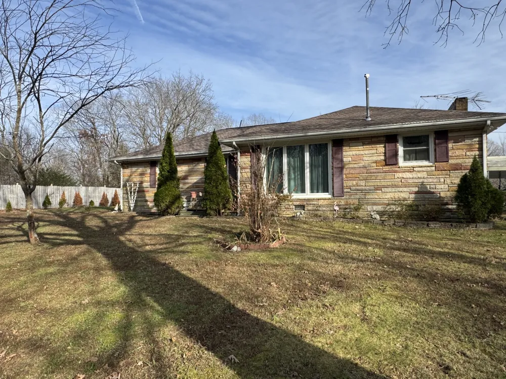 917 Columbia Ave Centerville, TN 37033
